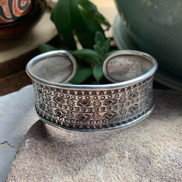Thai Silver Karen Hill Tribe Cuff Bracelet - Picture 1 of 4